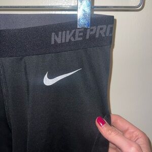 Nike Cropped black workout leggings